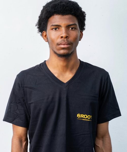 what black kinging looks like ! oscarwant to be a model send us a dm #blackkings #darkskin #mel